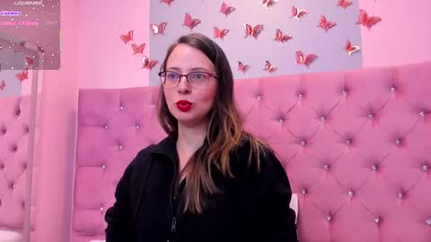 Snapshot of ambeerrwood_ chatting on September 28, 11:59 am . Amber Wood . online show from September 28, 11:59 am