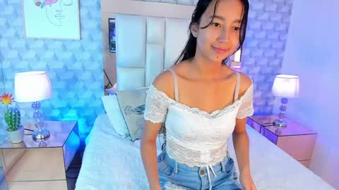 Amber online show from May 3, 11:13 am