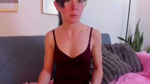 Snapshot of amber_blunt_ chatting on October 2, 2:49 am Amber online show from October 2, 2:49 am