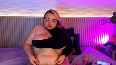 A M B E R   B U N N Y X online show from January 8, 2:59 am