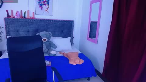 ambar online show from February 13, 8:24 pm