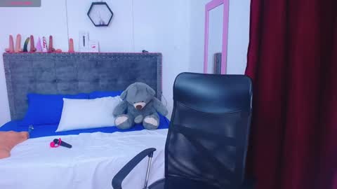 ambar online show from January 3, 7:39 pm