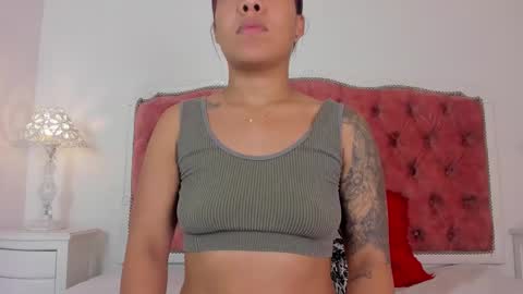 julieta  online show from October 13, 1:47 pm