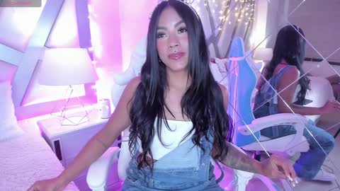 Tell me Amber online show from January 14, 3:43 am