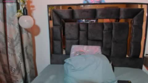 Snapshot of amberbeckeer chatting on September 29, 2:27 am Amber online show from September 29, 2:27 am