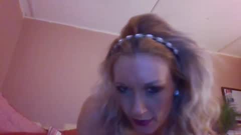 Snapshot of amberdesmond722 chatting on January 10, 9:34 am Kaligirll online show from January 10, 9:34 am