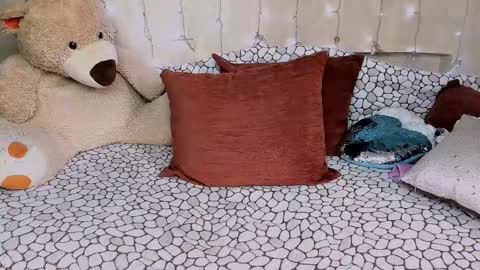 Amber online show from February 28, 10:25 am