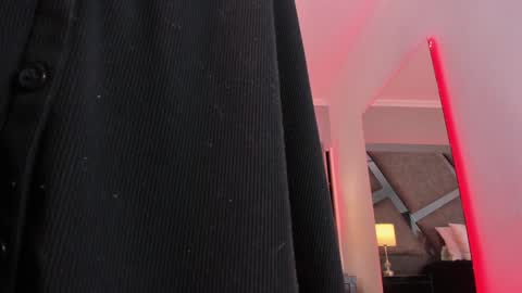 Snapshot of amberinihoffman chatting on February 4, 11:38 am Amber  online show from February 4, 11:38 am