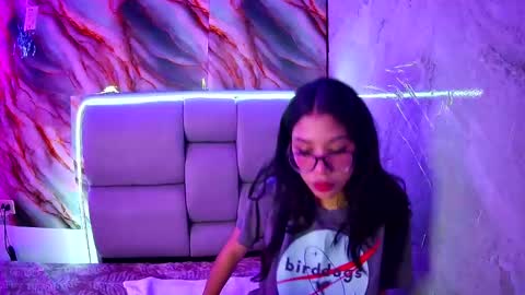 Snapshot of amberjeong chatting on February 2, 9:56 pm Amber Jeong online show from February 2, 9:56 pm