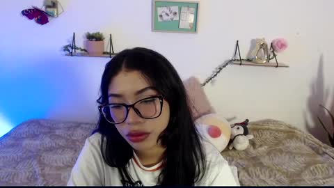 Snapshot of amberjeong chatting on January 8, 11:09 pm Amber Jeong online show from January 8, 11:09 pm
