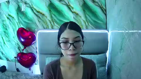 Snapshot of amberjeong chatting on February 7, 10:09 pm Amber Jeong online show from February 7, 10:09 pm