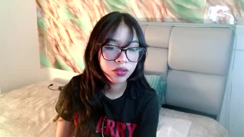 Snapshot of amberjeong chatting on March 1, 10:31 pm Amber Jeong online show from March 1, 10:31 pm