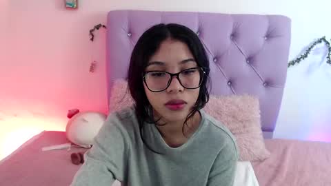 Snapshot of amberjeong chatting on January 25, 12:27 am Amber Jeong online show from January 25, 12:27 am