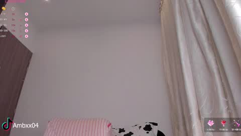 Snapshot of ambermiller04 chatting on February 9, 9:26 am Amber online show from February 9, 9:26 am