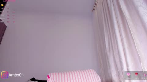 Snapshot of ambermiller04 chatting on February 12, 9:52 am Amber online show from February 12, 9:52 am