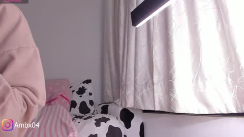 Snapshot of ambermiller04 chatting on February 7, 10:50 am Amber online show from February 7, 10:50 am