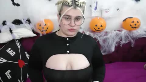 Amber online show from October 21, 2:04 am