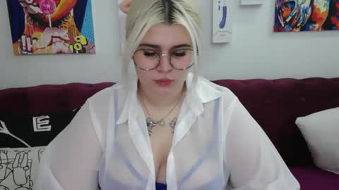 Amber online show from September 23, 3:15 am