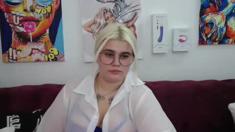 Amber online show from October 1, 3:55 am