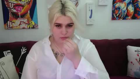 Amber online show from September 11, 3:18 am