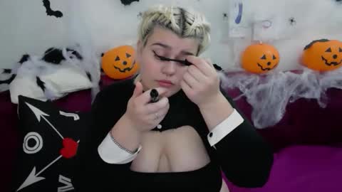 Amber online show from October 22, 2:27 am