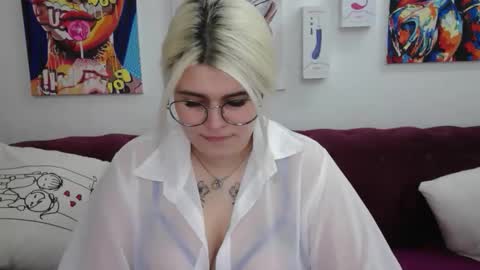 Amber online show from September 22, 1:15 am