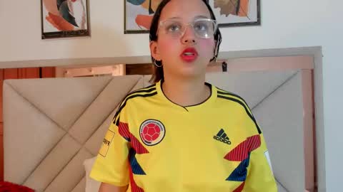 amberqueenx1 online show from February 7, 12:31 pm