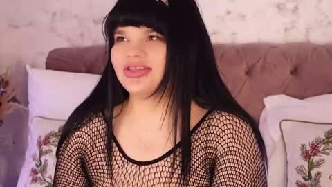 Amber online show from January 18, 5:37 am