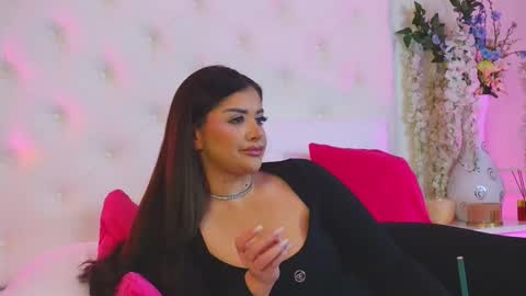 Amberseyes online show from March 4, 1:50 pm