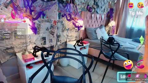 amber online show from October 29, 3:47 pm