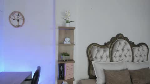 Amber online show from December 15, 8:47 pm