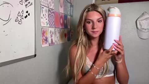 ambie bambi amber griz online show from June 6, 1:12 am