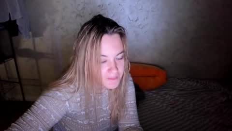 Snapshot of ambrosia__ chatting on September 11, 2:12 am ambrosia__ online show from September 11, 2:12 am