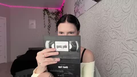 Alica online show from December 4, 11:23 am