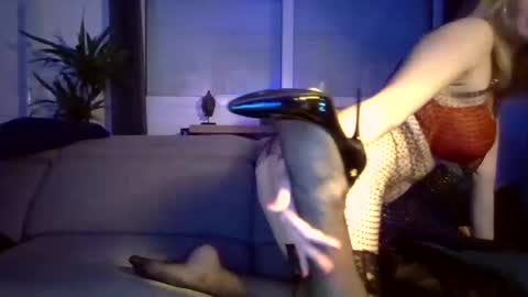 Snapshot of amelange chatting on February 16, 12:00 am amelange online show from February 16, 12:00 am