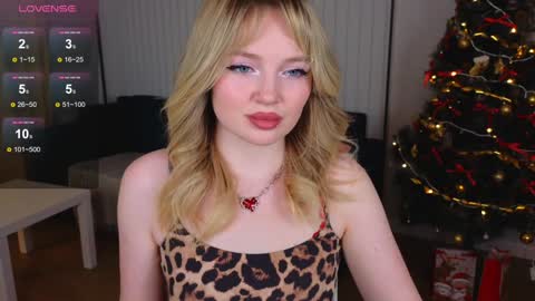Snapshot of ameli_jeff chatting on December 28, 1:59 pm ameli_jeff online show from December 28, 1:59 pm