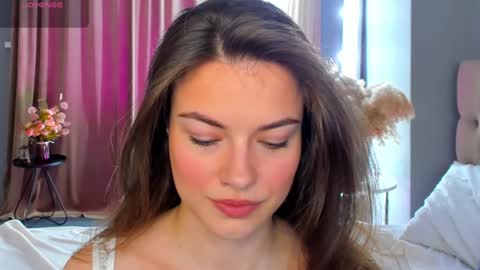 Ameli Lorans online show from February 6, 3:06 am