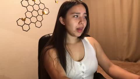 Amelia online show from September 15, 1:08 pm