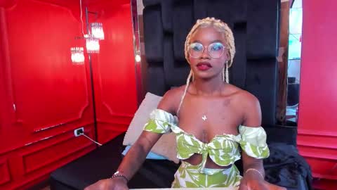 Snapshot of amelia_adms chatting on September 26, 5:10 pm Amelia Adams online show from September 26, 5:10 pm