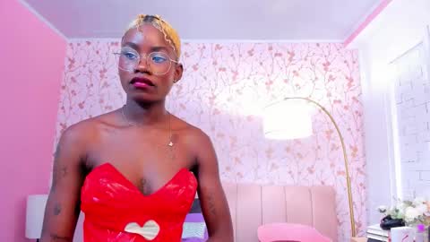 Snapshot of amelia_adms chatting on October 18, 7:26 pm Amelia Adams online show from October 18, 7:26 pm