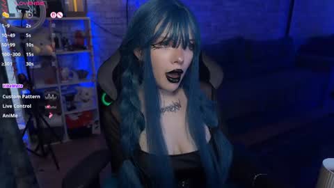 Amelia Aley  online show from July 5, 11:16 am