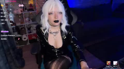 Amelia Aley  online show from July 9, 11:12 am