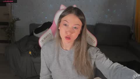 Snapshot of amelia_lein chatting on December 28, 12:04 am Your Amelia online show from December 28, 12:04 am