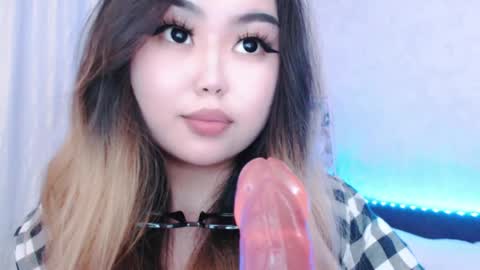 Amelia online show from June 5, 6:03 pm