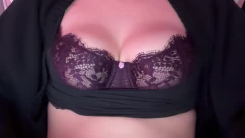 ameliacooperxxx online show from November 4, 8:36 pm