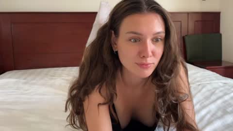 Ameli online show from June 18, 11:20 pm