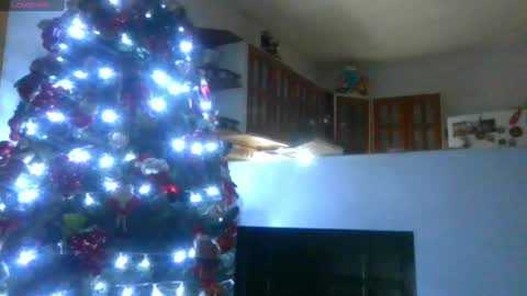 Snapshot of ameliashepard1 chatting on December 29, 10:36 pm Amelia online show from December 29, 10:36 pm