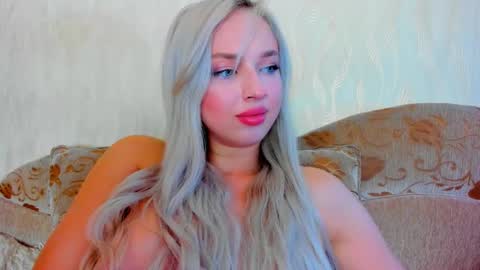 Amelia PVT model online show from January 31, 11:03 am