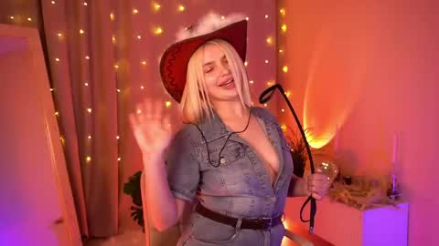  Amelia  online show from April 3, 11:52 am