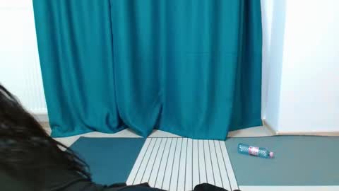 ameliesander online show from December 16, 11:54 pm